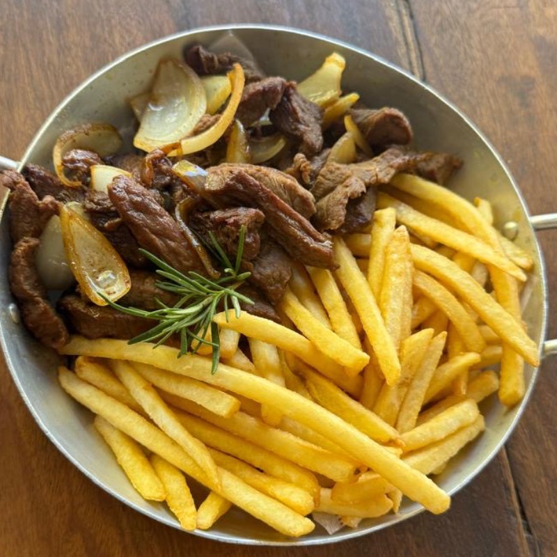 Carne Aperitivo Com Fritas