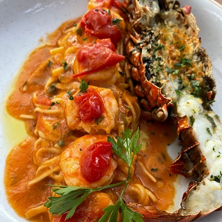 Pasta com Aragosta e Gamberi