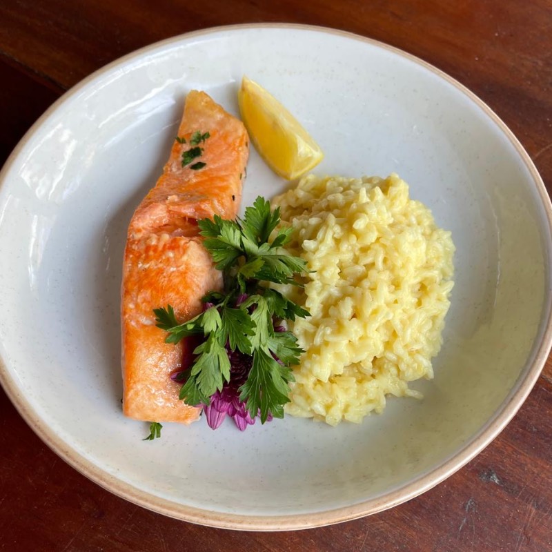 Risotto de Limão Siciliano com Salmão 