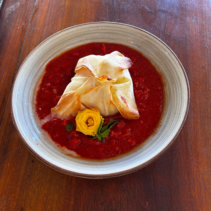 Burrata Crocante Con Ragu Di Luganica