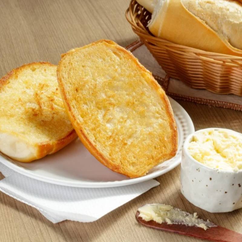 PÃO NA CHAPA COM MANTEIGA