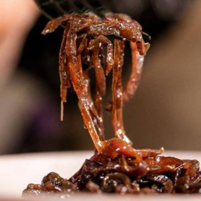 Porção de cebola caramelizada